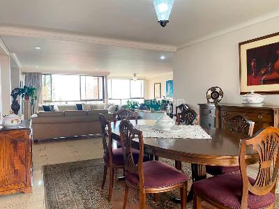Apartamento de 3 alcobas en venta en El Poblado, Medellín, 292 m² · foto 4 de 20