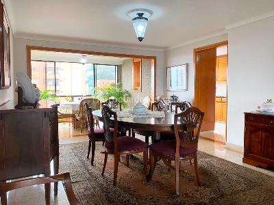 Apartamento de 3 alcobas en venta en El Poblado, Medellín, 292 m² · foto 5 de 20