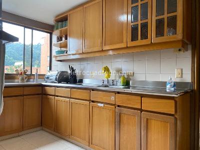 Apartamento de 3 alcobas en venta en El Poblado, Medellín, 292 m² · foto 8 de 20