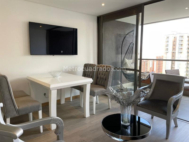 Apartamento amoblado de 2 alcobas cerca de servicios en El Poblado - 3