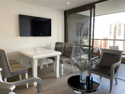 Apartamento de 2 alcobas en venta en Los Naranjos, Medellín, 97 m² · foto 3 de 13