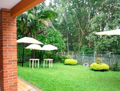 Casa de 4 alcobas en venta en El Poblado, Medellín, 480 m² · foto 15 de 16