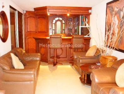 Casa de 4 alcobas en venta en El Poblado, Medellín, 480 m² · foto 7 de 16