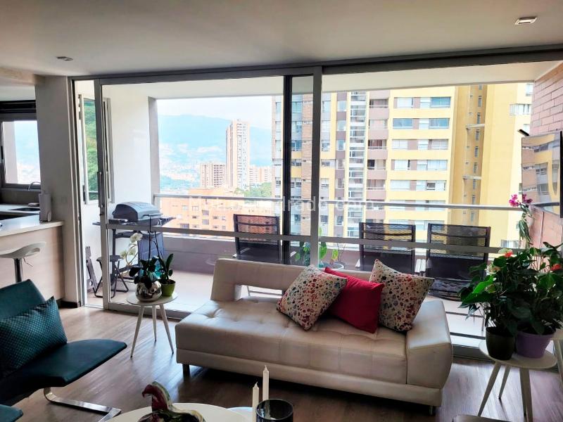 Arriendo de Apartamento en El poblado Medell n 687 M4105156