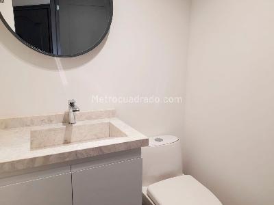 Apartamento de 2 alcobas en venta en El Poblado, Medellín, 170 m² · foto 16 de 18