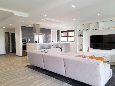 Apartamento de 2 alcobas en venta en El Poblado, Medellín, 170 m² · foto 3 de 18