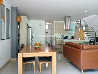 Casa en arriendo en Envigado, Envigado · foto 3 de 18