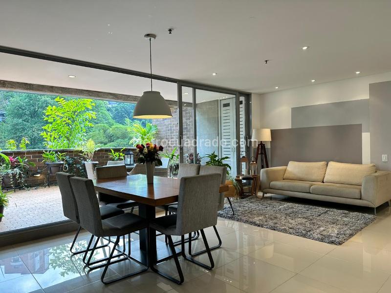 Furnished 2BR Apartment with Jacuzzi in El Poblado - 3