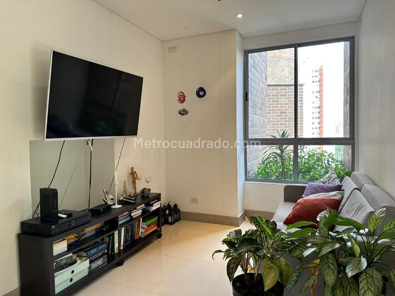 Furnished 2BR Apartment with Jacuzzi in El Poblado - 7