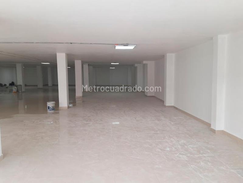 Local Comercial en Arriendo, CENTRO, Medellín - Więcej