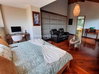 Casa de 4 alcobas en venta en El Poblado, Medellín, 372 m² · foto 11 de 20