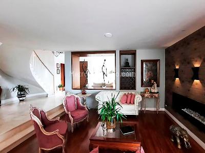 Casa de 4 alcobas en venta en El Poblado, Medellín, 372 m² · foto 2 de 20