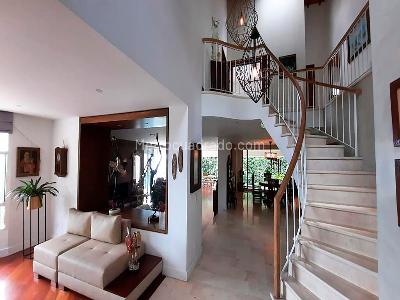 Casa de 4 alcobas en venta en El Poblado, Medellín, 372 m² · foto 3 de 20