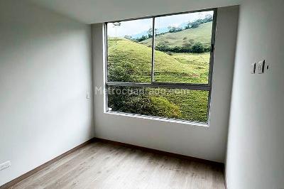Apartamento de 3 alcobas en venta en Envigado, Envigado, 94 m² · foto 11 de 16