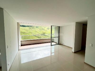 Apartamento de 3 alcobas en venta en Envigado, Envigado, 94 m² · foto 2 de 16