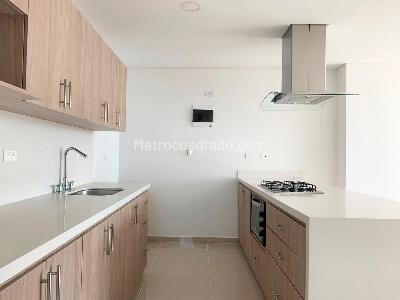 Apartamento de 3 alcobas en venta en Envigado, Envigado, 94 m² · foto 8 de 16