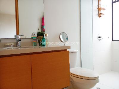 Apartamento de 2 alcobas en venta en San Lucas, Medellín, 161 m² · foto 16 de 20