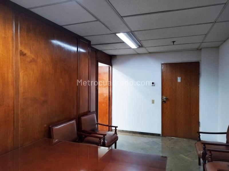 Oficina en Arriendo, EL POBLADO, Medellín - Vista 3