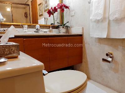 Apartamento de 3 alcobas en venta en El Poblado, Medellín, 362 m² · foto 18 de 20