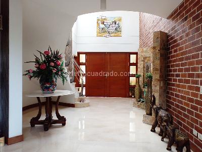 Casa de 4 alcobas en venta en Envigado, Envigado, 656 m² · foto 8 de 20