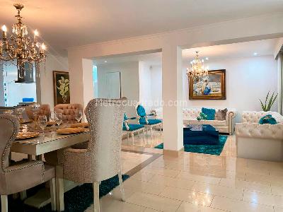 Casa de 4 alcobas en venta en El Poblado, Medellín, 409 m² · foto 3 de 19