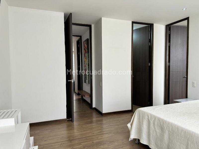 Furnished 3BR Apartment with 5 Baths in El Poblado - 9