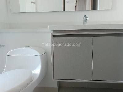 Apartamento de 2 alcobas en venta en El Poblado, Medellín, 105 m² · foto 15 de 18