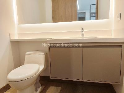 Apartamento de 2 alcobas en venta en El Poblado, Medellín, 105 m² · foto 16 de 18