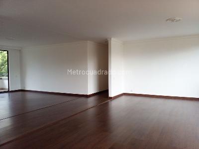 Apartamento de 3 alcobas en venta en El Poblado, Medellín, 195 m² · foto 2 de 20