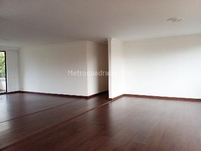 Apartamento de 3 alcobas en venta en El Poblado, Medellín, 195 m² · foto 5 de 20