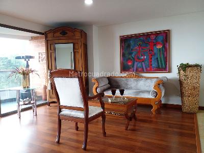 Apartamento de 3 alcobas en venta en El Poblado, Medellín, 220 m² · foto 2 de 19