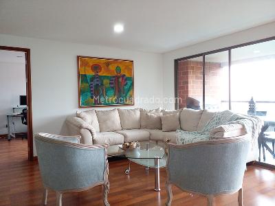 Apartamento de 3 alcobas en venta en El Poblado, Medellín, 220 m² · foto 4 de 19