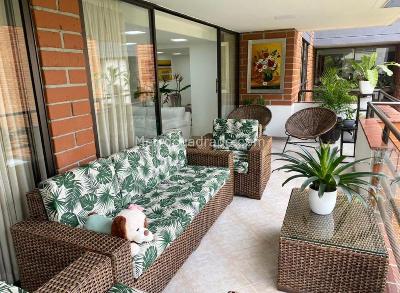 Apartamento de 5 alcobas en venta en El Poblado, Medellín, 428 m² · foto 12 de 14