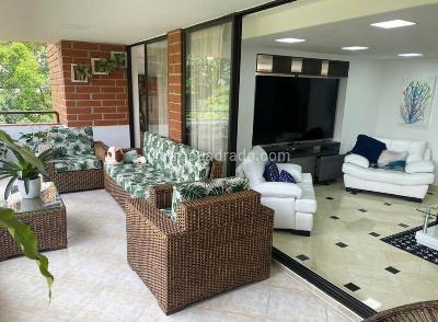 Apartamento de 5 alcobas en venta en El Poblado, Medellín, 428 m² · foto 13 de 14