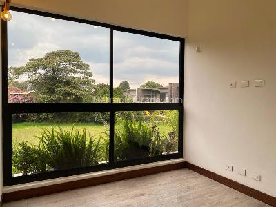 Casa de 4 alcobas en venta en Rionegro, Rionegro, 446 m² · foto 9 de 20