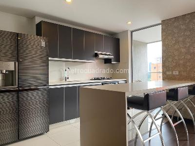 Apartamento de 2 alcobas en venta en El Poblado, Medellín, 105 m² · foto 5 de 17