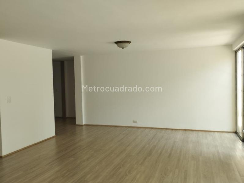 Cozy 2BR Apartment in Quiet Area of El Poblado - 4