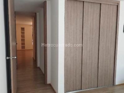 Apartamento de 2 alcobas en venta en El Poblado, Medellín, 140 m² · foto 11 de 15