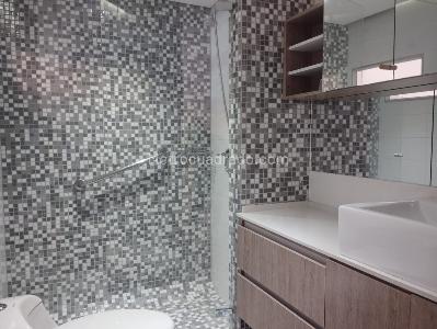 Apartamento de 2 alcobas en venta en El Poblado, Medellín, 140 m² · foto 13 de 15