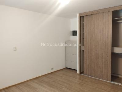 Apartamento de 2 alcobas en venta en El Poblado, Medellín, 140 m² · foto 9 de 15