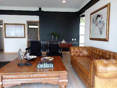 Casa de 3 alcobas en venta en Envigado, Envigado, 248 m² · foto 3 de 19