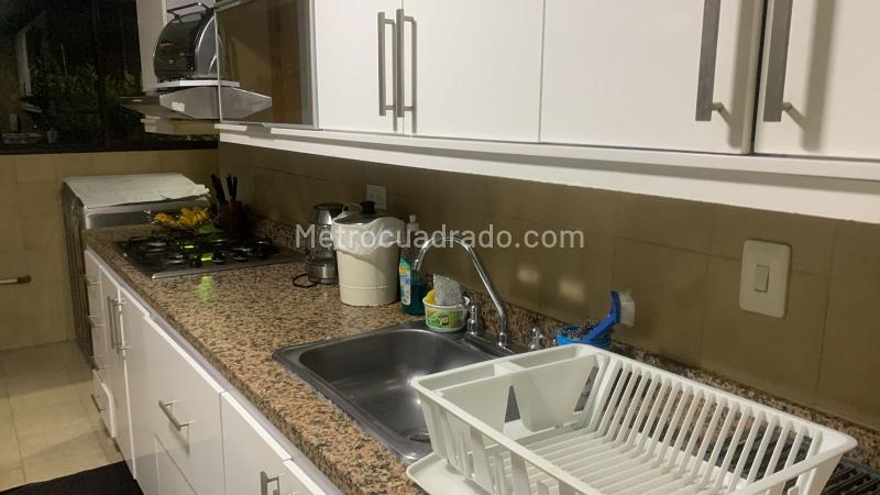 Furnished 4BR Apartment with Pool in El Poblado - 6