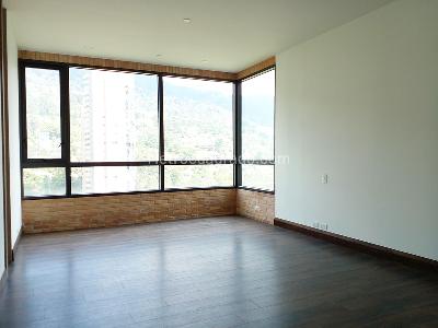 Apartamento de 4 alcobas en venta en El Poblado, Medellín, 312 m² · foto 14 de 19