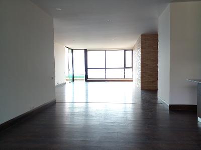 Apartamento de 4 alcobas en venta en El Poblado, Medellín, 312 m² · foto 2 de 19