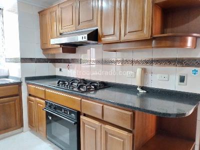 Apartamento de 3 alcobas en venta en El Poblado, Medellín, 170 m² · foto 10 de 20
