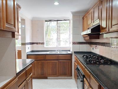 Apartamento de 3 alcobas en venta en El Poblado, Medellín, 170 m² · foto 8 de 20