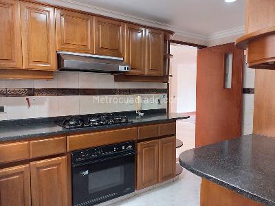 Apartamento de 3 alcobas en venta en El Poblado, Medellín, 170 m² · foto 9 de 20