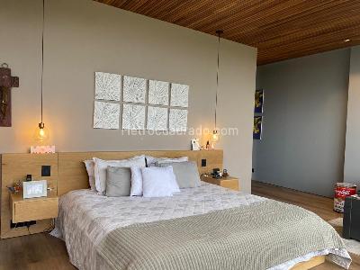 Casa de 3 alcobas en venta en Envigado, Envigado, 246 m² · foto 10 de 19