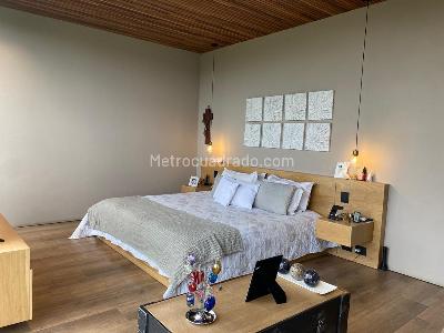 Casa de 3 alcobas en venta en Envigado, Envigado, 246 m² · foto 11 de 19