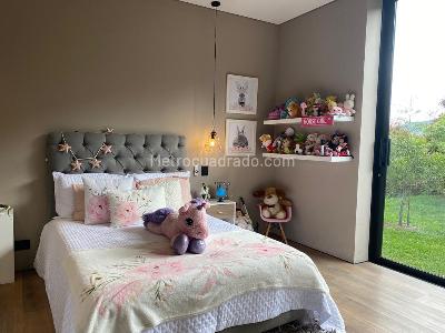 Casa de 3 alcobas en venta en Envigado, Envigado, 246 m² · foto 13 de 19